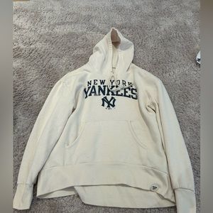 Fanatics Beige New York Yankees Sweatshirt